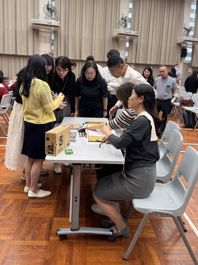 與會教師參與活動