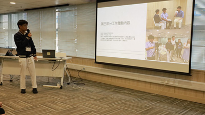 香港鄧鏡波書院 中五級學生