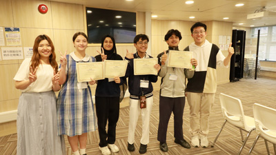 學生分享感受和得著，計劃成果分享會圓滿成功。2